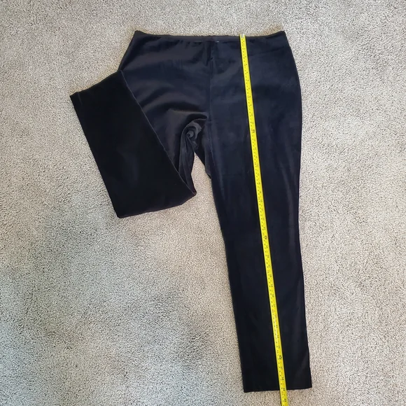 Lauren Ralph Lauren Women's Velvet Trousers, Black (Size 14) - Picture 7 of 9